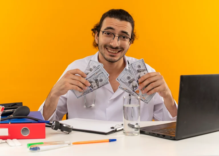 كيف تحول شغفك بالتدريس إلى دخل إضافي: دليل المدرسين الجدد