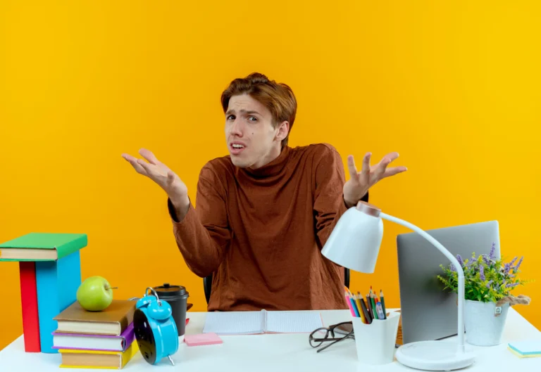 تحديات التعلم عن بعد وكيفية التغلب عليها