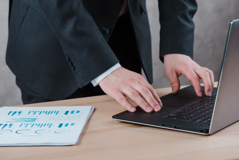 أهمية المتابعة المستمرة: كيف يساعدك نظام التقييم في درَسلي؟